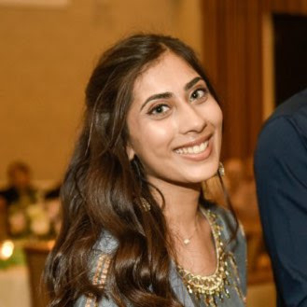 Meet your Posher, Areesha